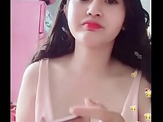 Vietnamese girls show white breasts -watch video full : https://bit.ly/2uU34ni