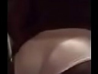 Young Ebony Thot shows off her body for Daddy